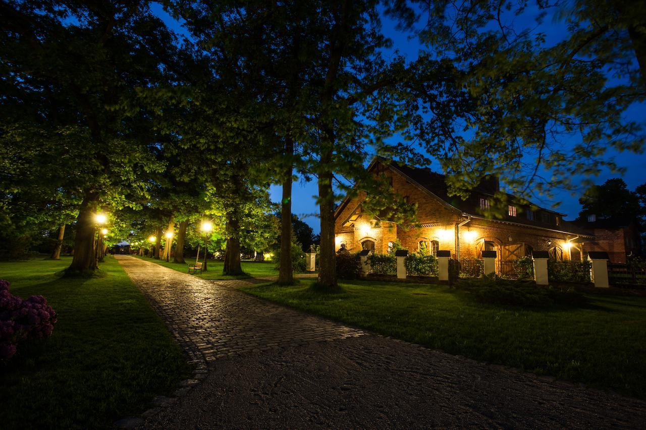 Ciekocinko Powozownia Hotel Exterior photo